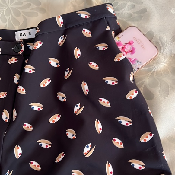 Like New-KATE-Size Large - Picture 5 of 9